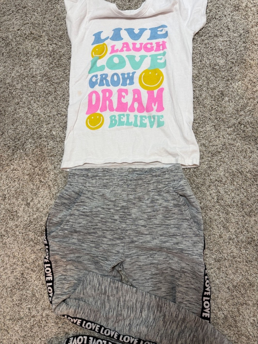 Laugh Love Graphic Tee and Gray Sweatpants from Five Below Size S Juniors